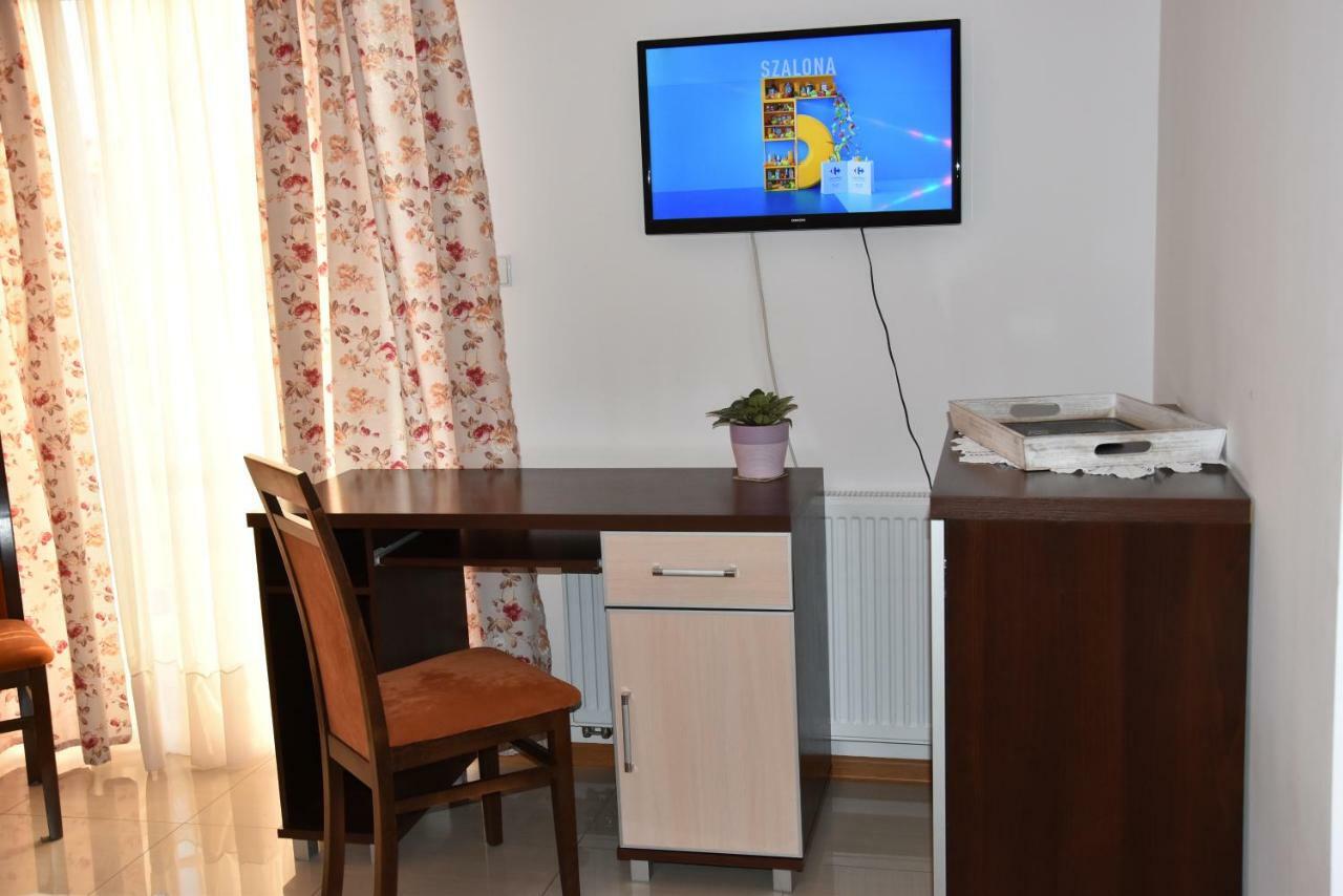 Gosciniec Klejnot Hotel Borowo Екстериор снимка